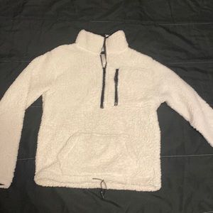 Size xs Sherpa half zip sweater